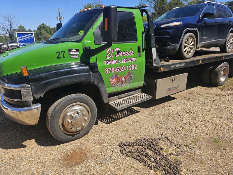 EL Dorado Towing & Recovery tow truck